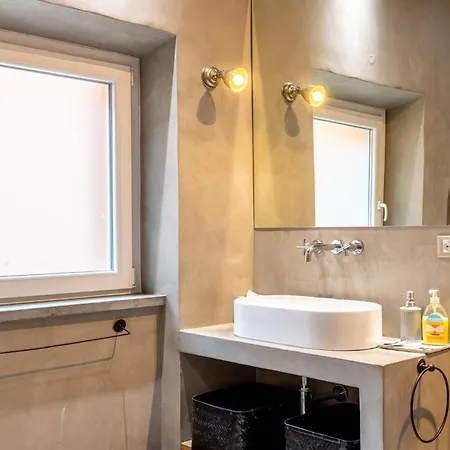 Apartment Fontanella Borghese Lux *
