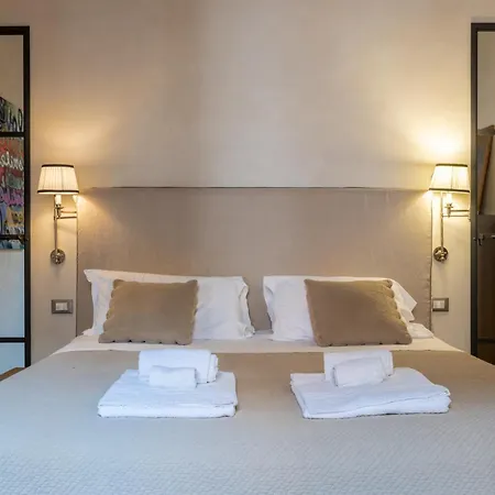 Apartment Fontanella Borghese Lux